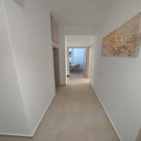 Apartament Gousios Polýgyros